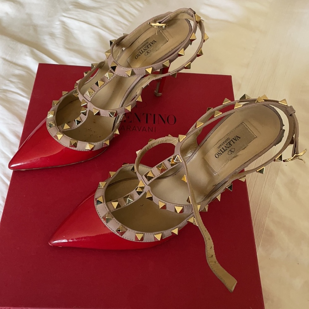 Valentino Garavani Rock Stud Patent Pumps